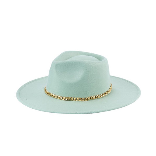 Sombrero fedora con cinturón de cadena para mujer