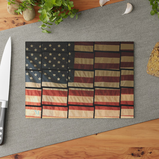 Tabla de cortar de vidrio con la bandera estadounidense en bloques
