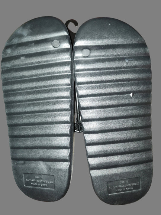 Men's Pillow Black Slides Sandals - Size 10