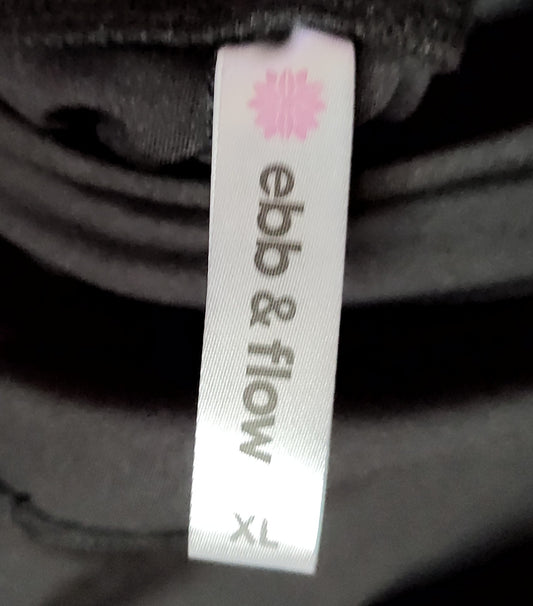 Ebb & Flow Women's Black Biker's Shorts with Pockets - size XL