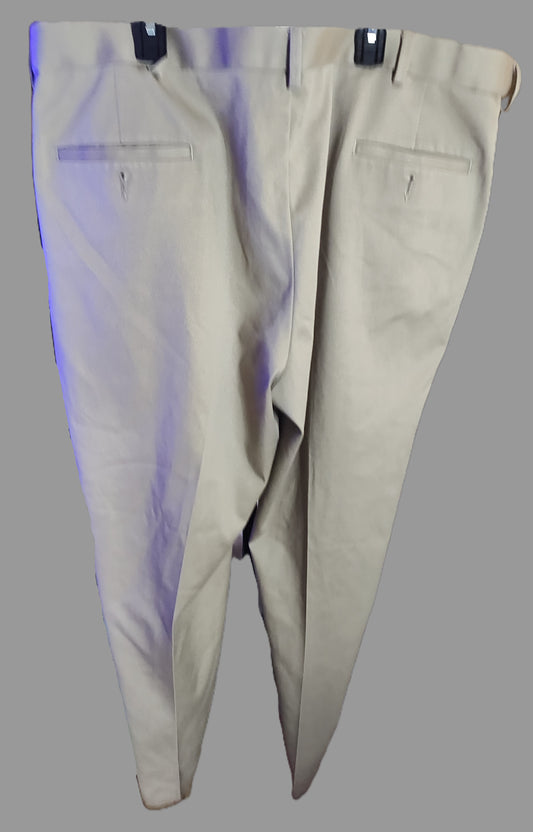 Haggar Khaki Pants - size 40/30