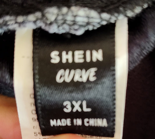 Shein Curve Black Pants with White Hearts - size 3XL