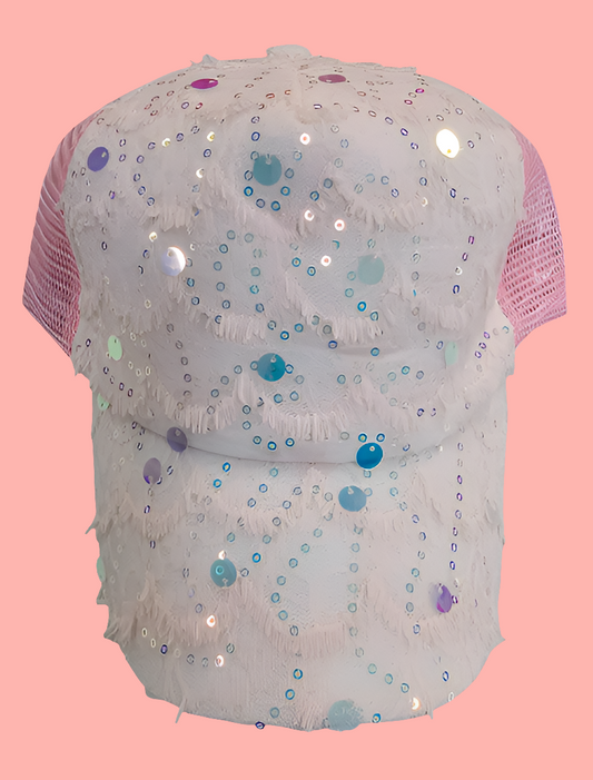 Gorra de béisbol brillante con encaje