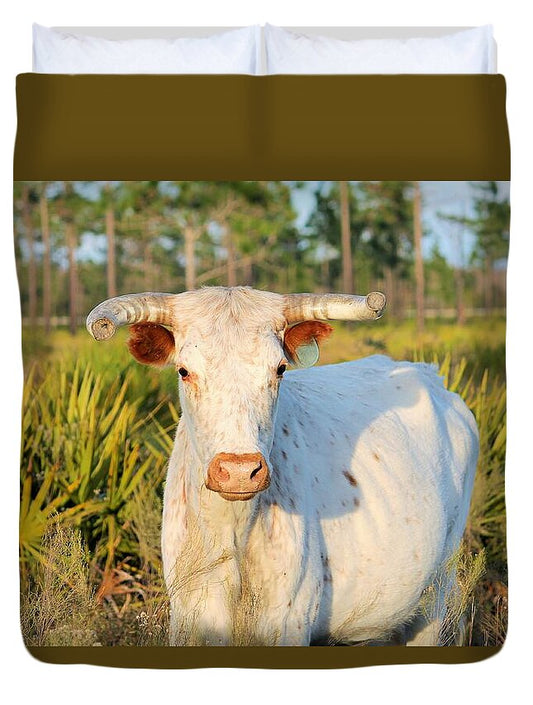 Majestic Horned Bull near Orlando Florida Duvet Cover