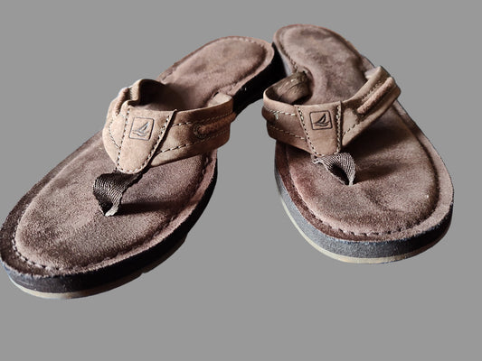 Sperry Tan Suede Flip Flops with Box - size 7