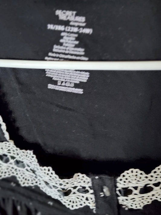 Secret Treasures Black with White Dots Nightgown - size 3x