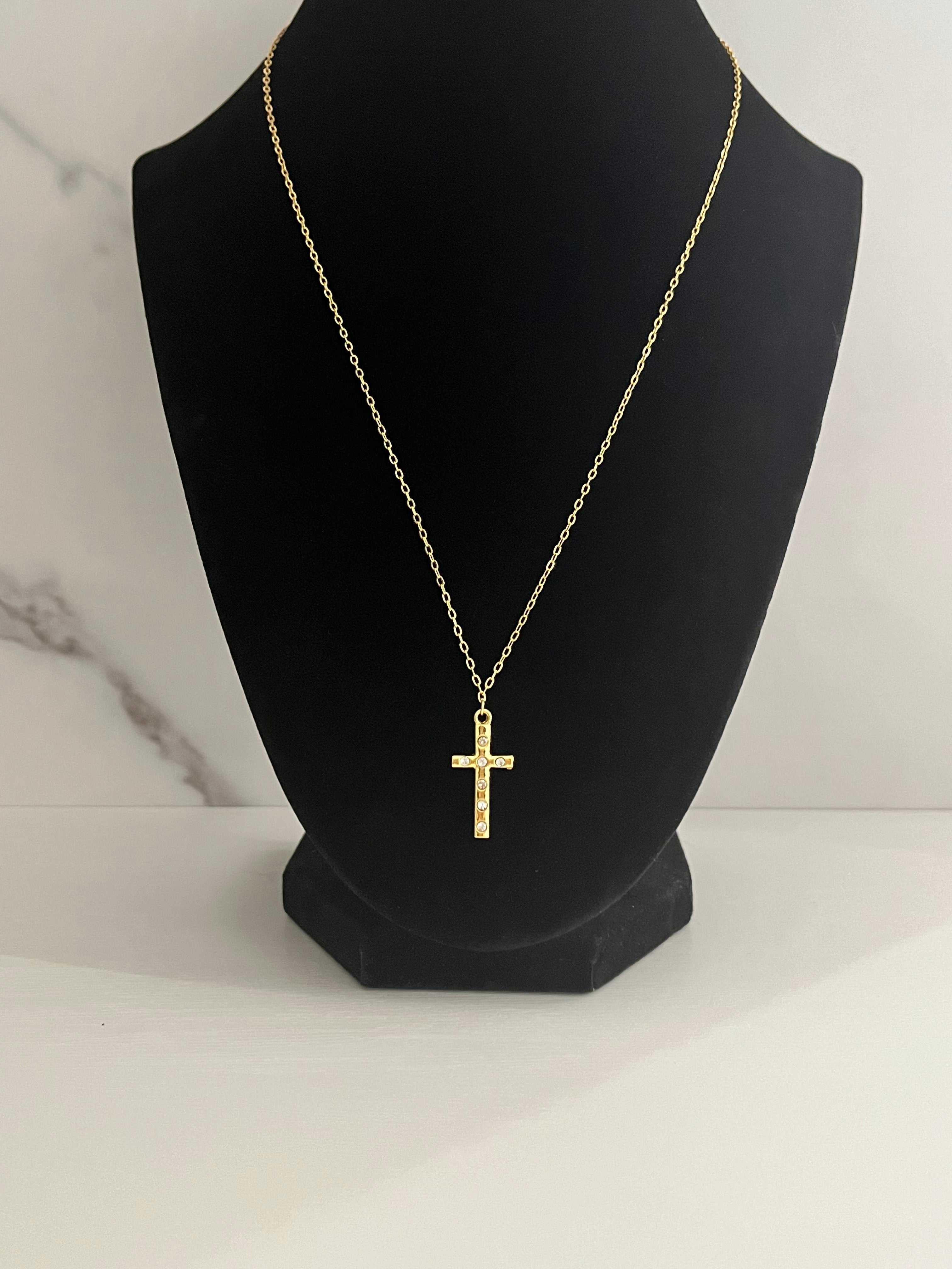 Simply In The Cross – 16K Gold Necklace