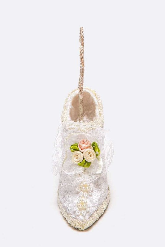 Laced Shoe Jewelry Display Fixture