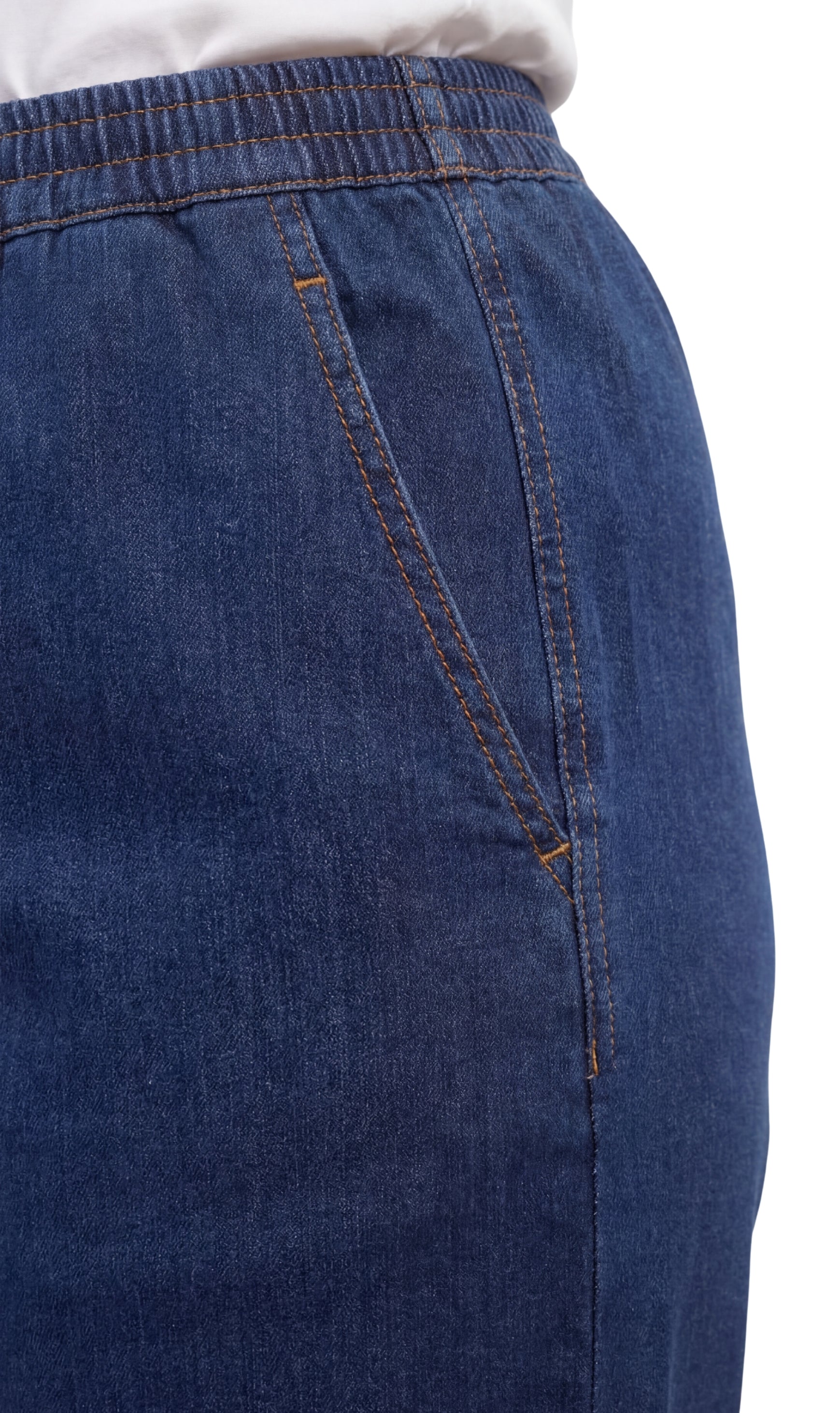 Women's Easy Pull on Bermuda Shorts in Denim and Twill