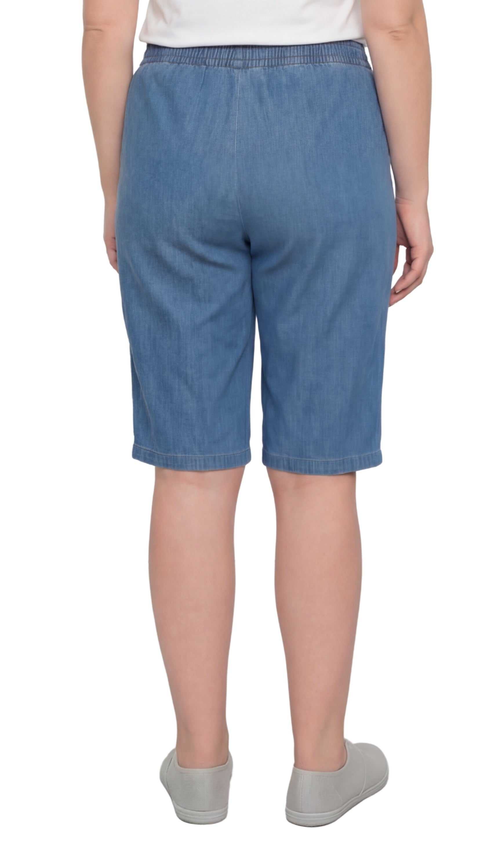 Women's Easy Pull on Bermuda Shorts in Denim and Twill
