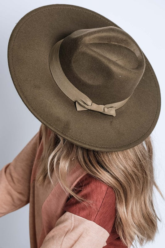 Women's Wide Brim Ribbon Fedora Hat