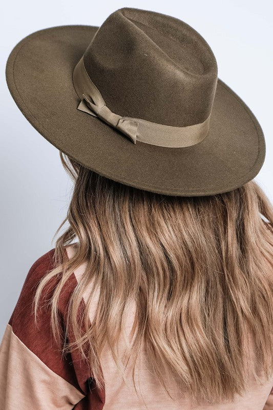 Women's Wide Brim Ribbon Fedora Hat