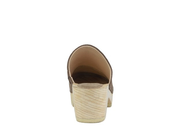 Women's Rag & Co Darcie Taupe Suede Clogs