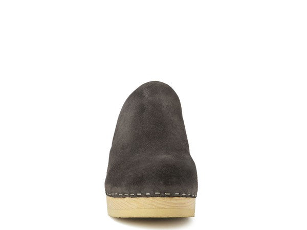 Women's Rag & Co Darcie Taupe Suede Clogs