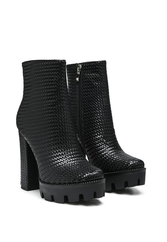 Women's London Rag Solid Textured Block Heels Boots