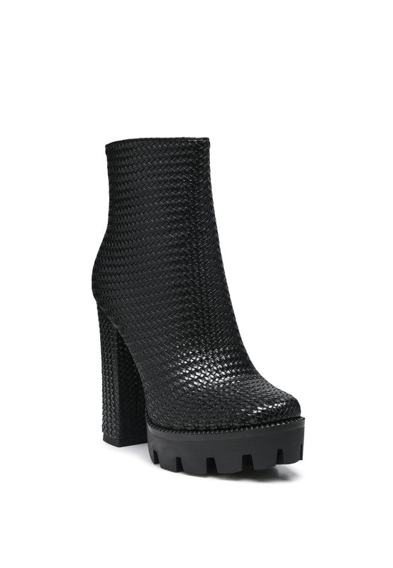 Women's London Rag Solid Textured Block Heels Boots