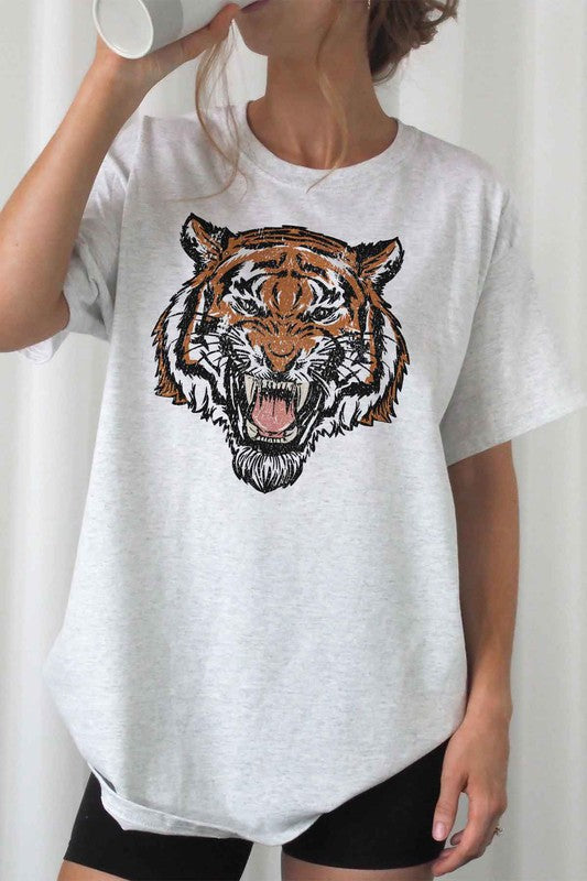Women's Roaring Tiger Plus Size Graphic T-shirt