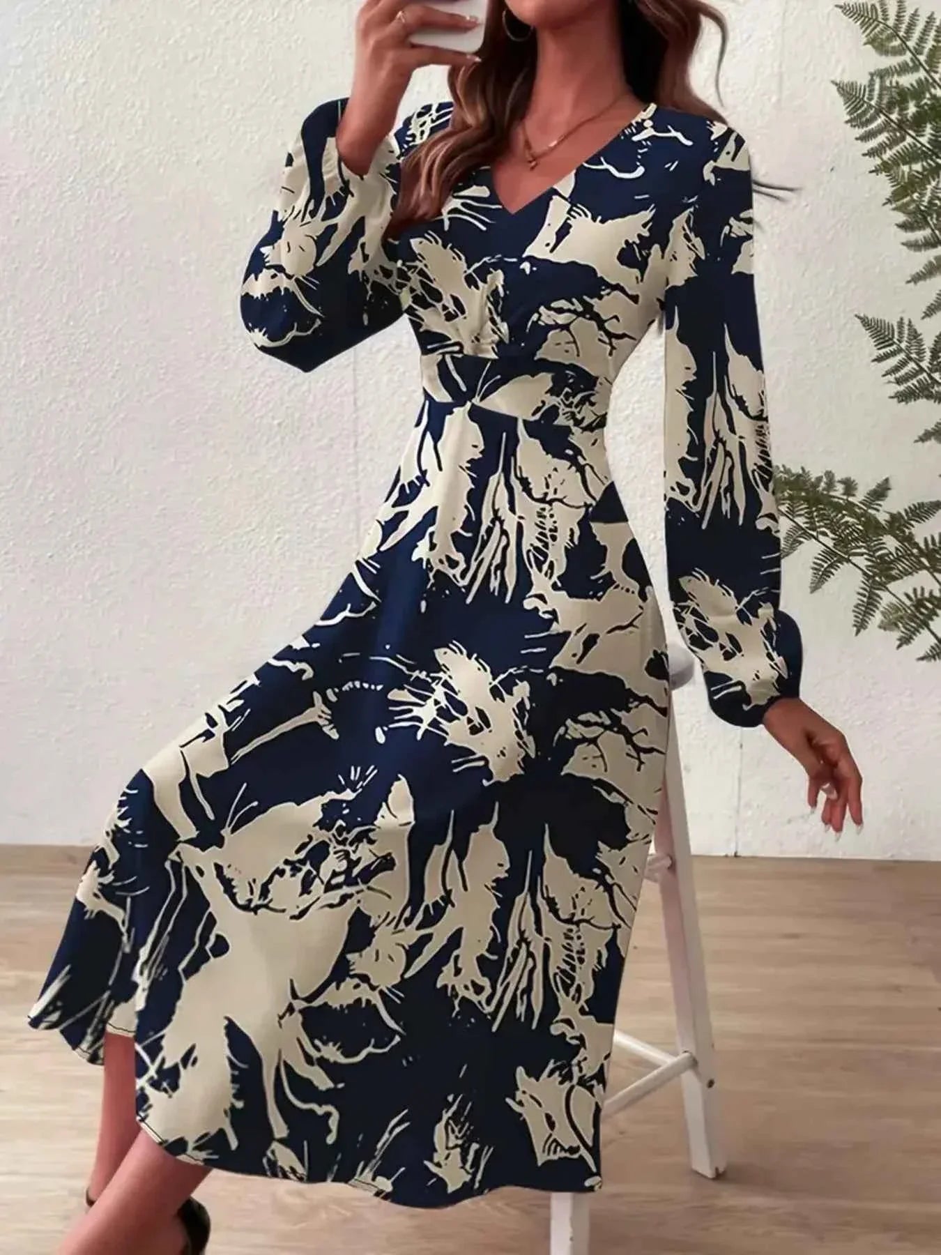 Women's Long Sleeve Printed Midi Dress