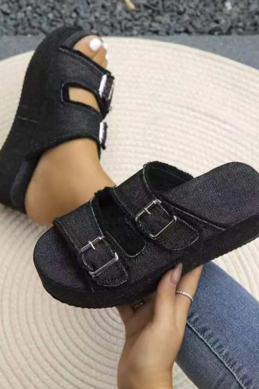 Women's Raw Hem Wedge Buckle Sandals