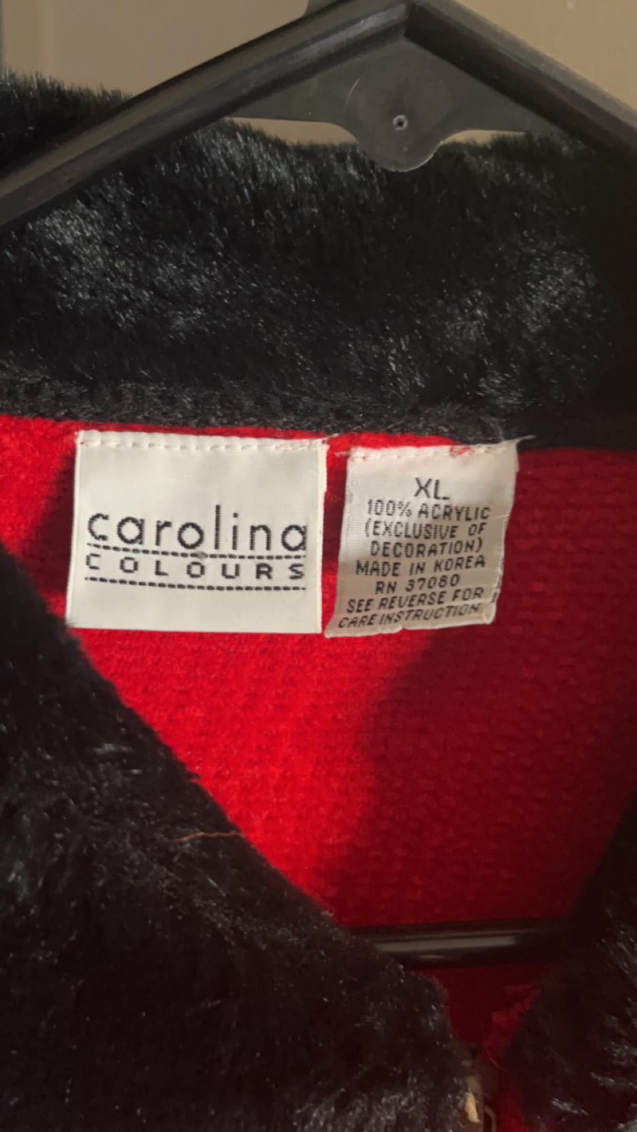 Women's Carolina Colours Red Sweater with Black Fur Trim - XL