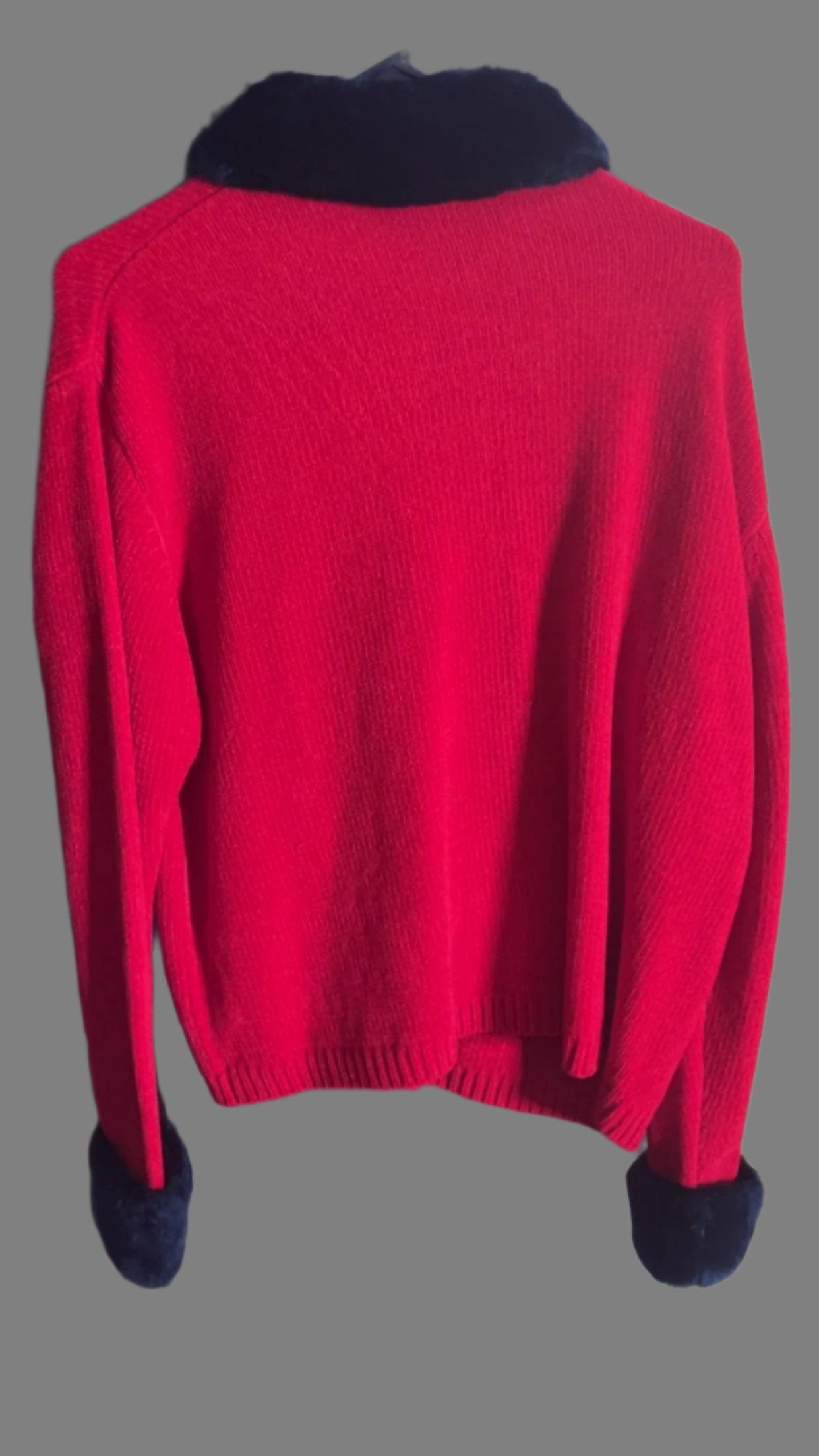 Women's Carolina Colours Red Sweater with Black Fur Trim - XL