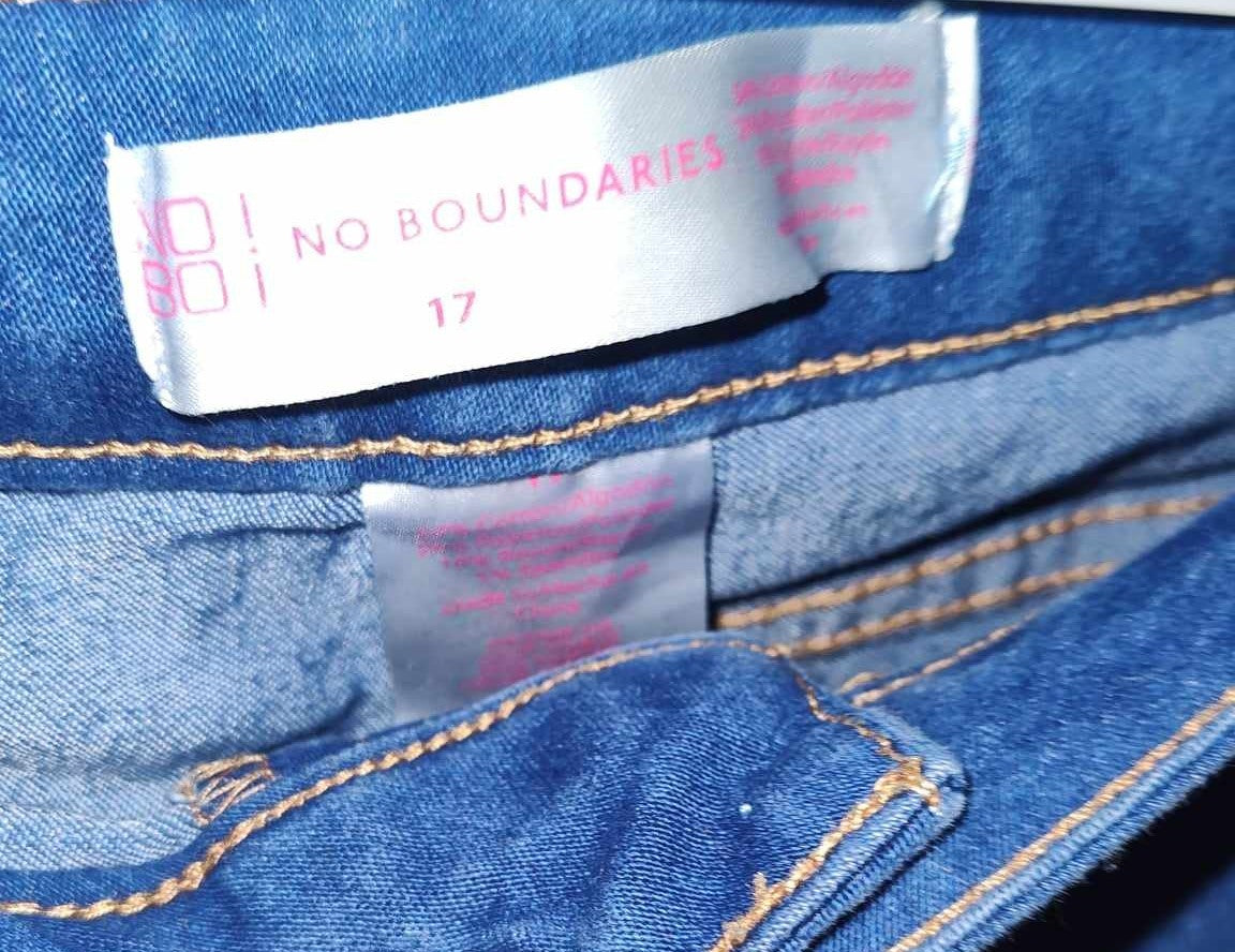 Women's No Boundaries Button Fly Jeans