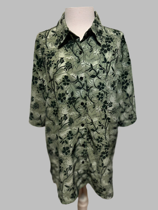 Selene Sport Olive Green Button Blouse - size 2XL