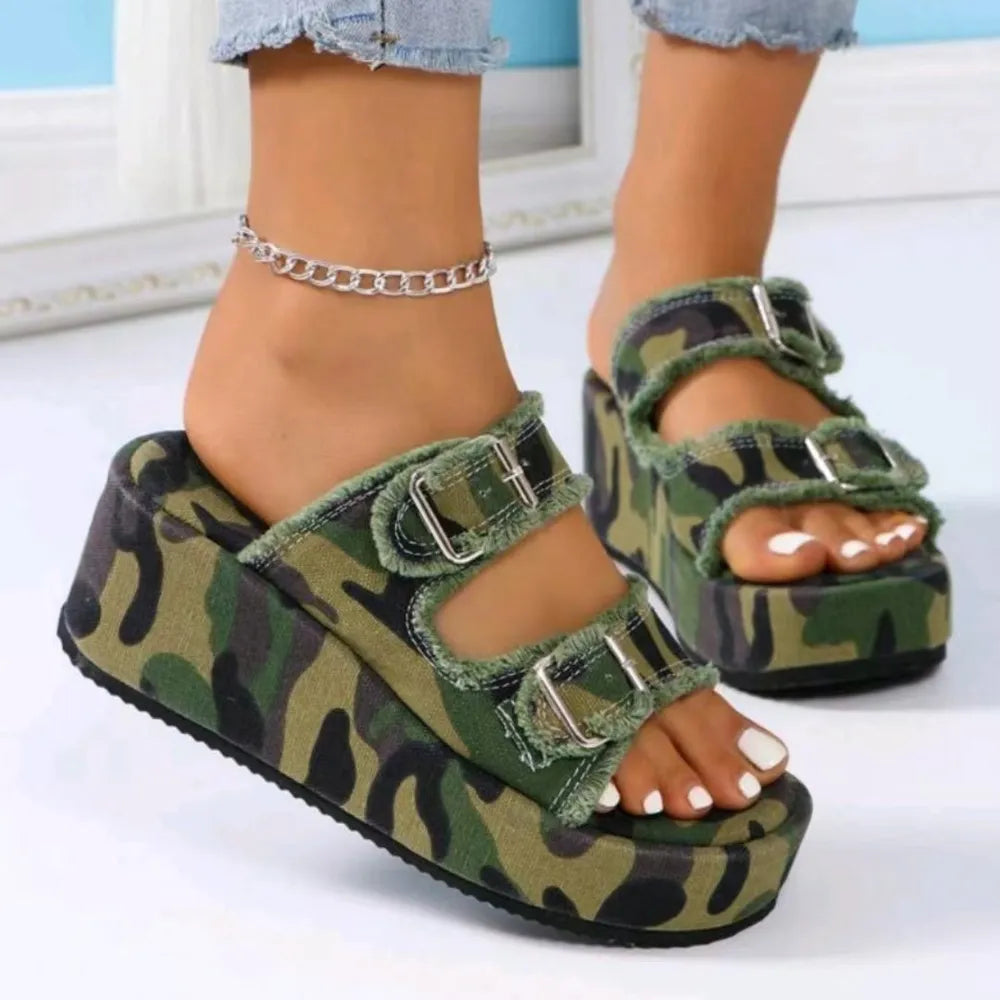 Women's Raw Hem Wedge Buckle Sandals