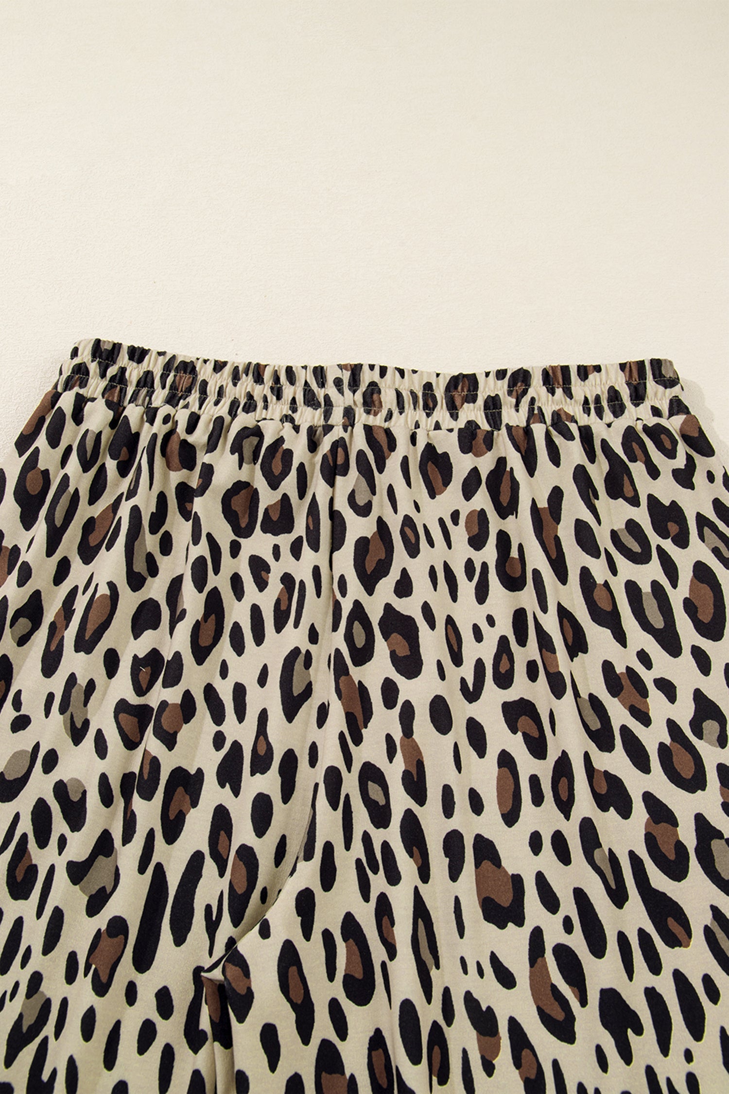 Khaki Exposed Seam Patched Pocket Plus Size Drawstring Leopard Wide Leg Pants