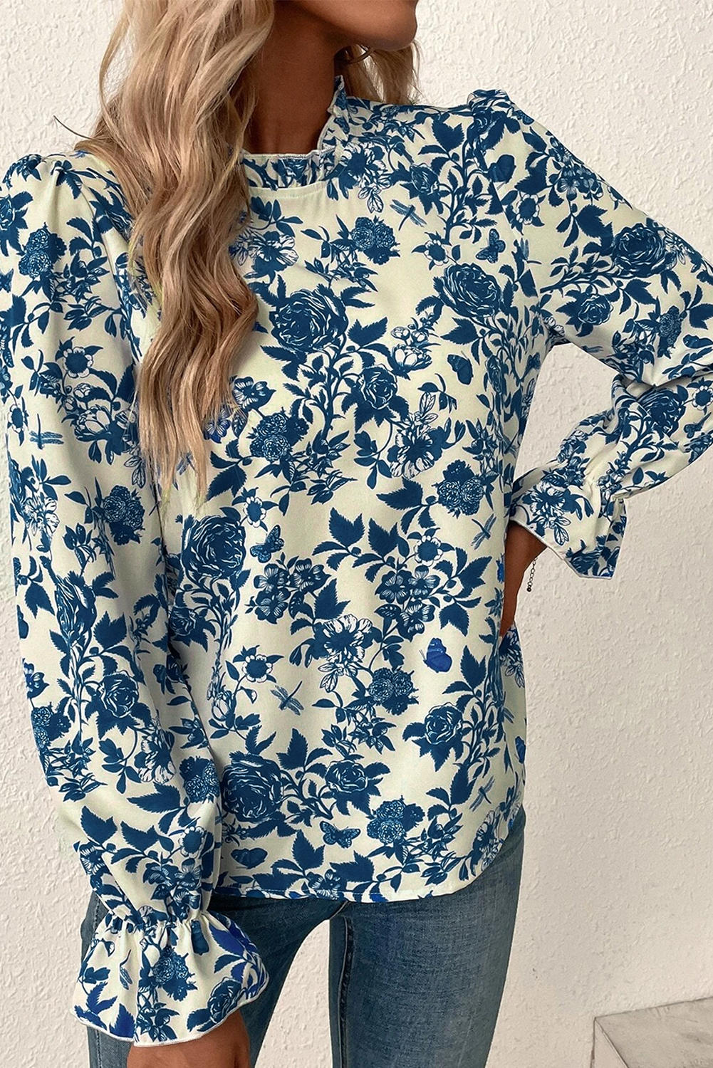 Women's Sky Blue Floral Print Flounce Sleeve Keyhole Back Blouse