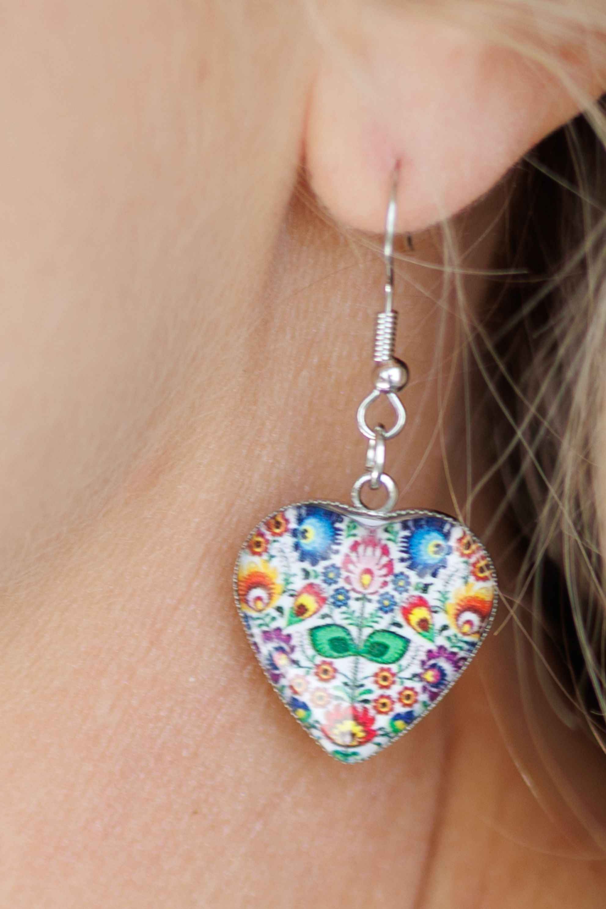 Beautiful Folk Style Heart Earrings