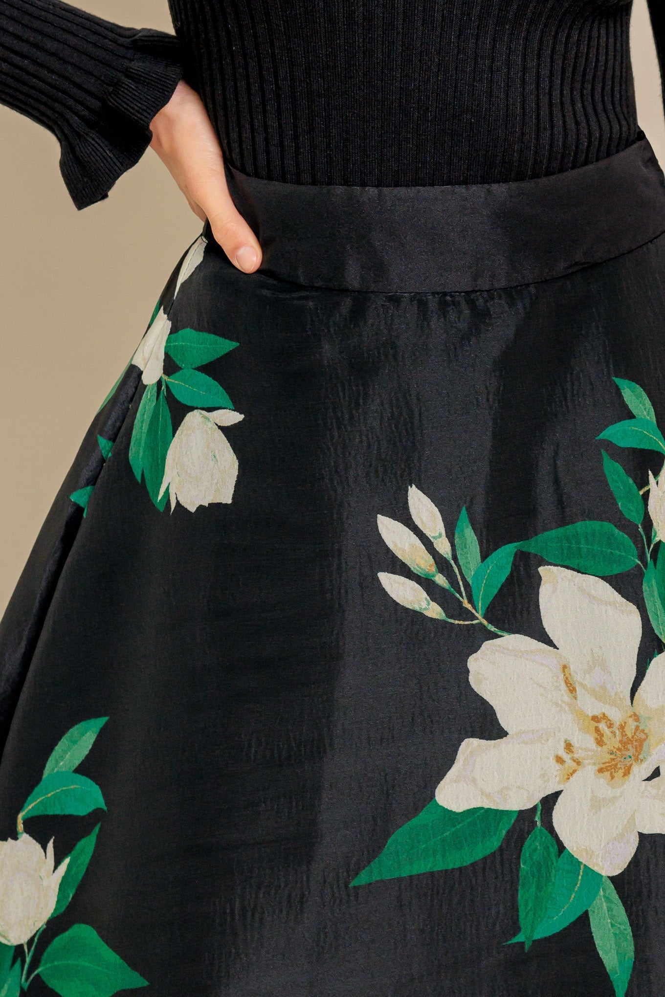 Black Elegant Wildflower Woven Maxi Skirt