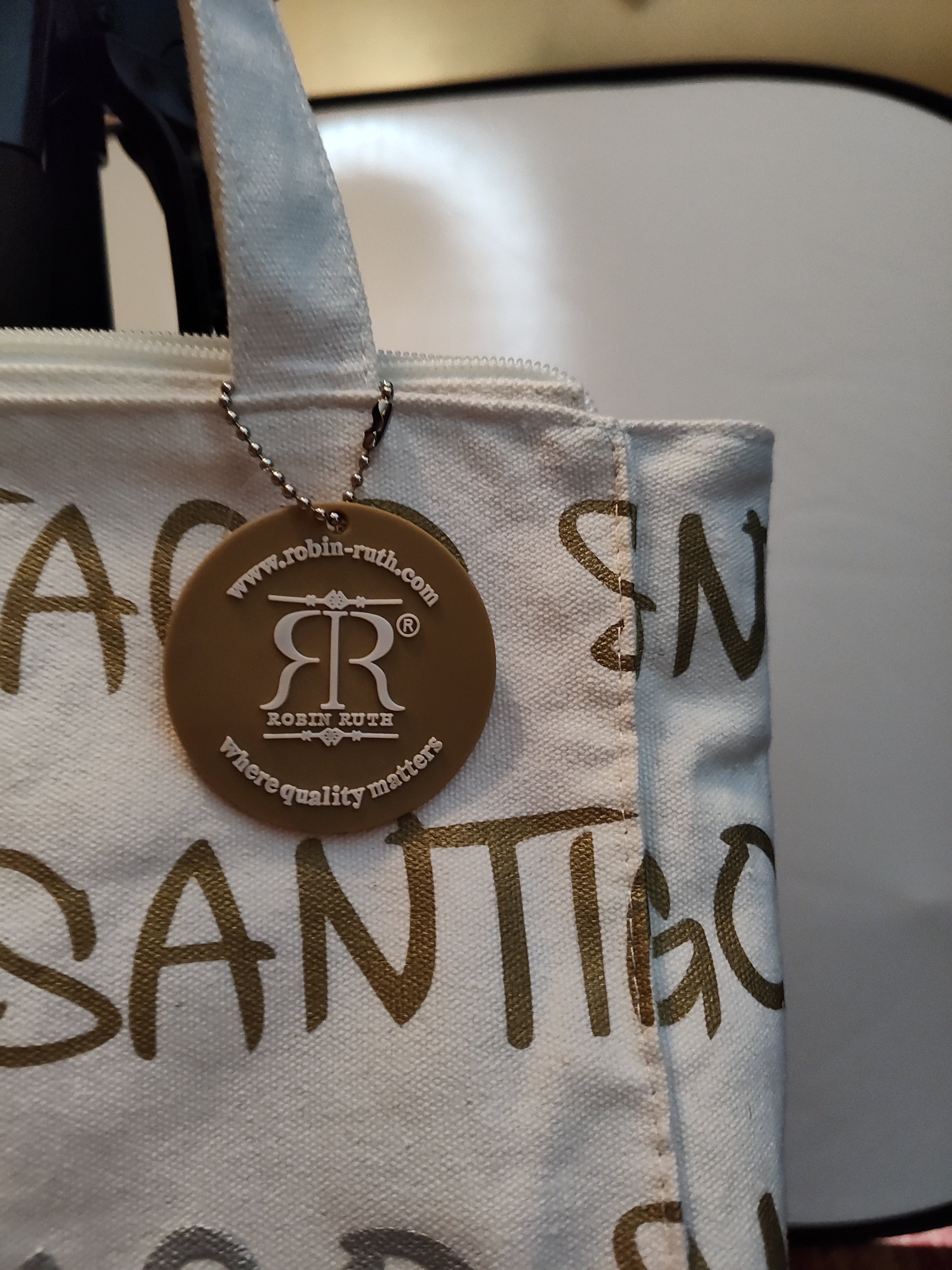 Robin Ruth Santiago Shoulder Bag - new with tags - Shell Design Boutique