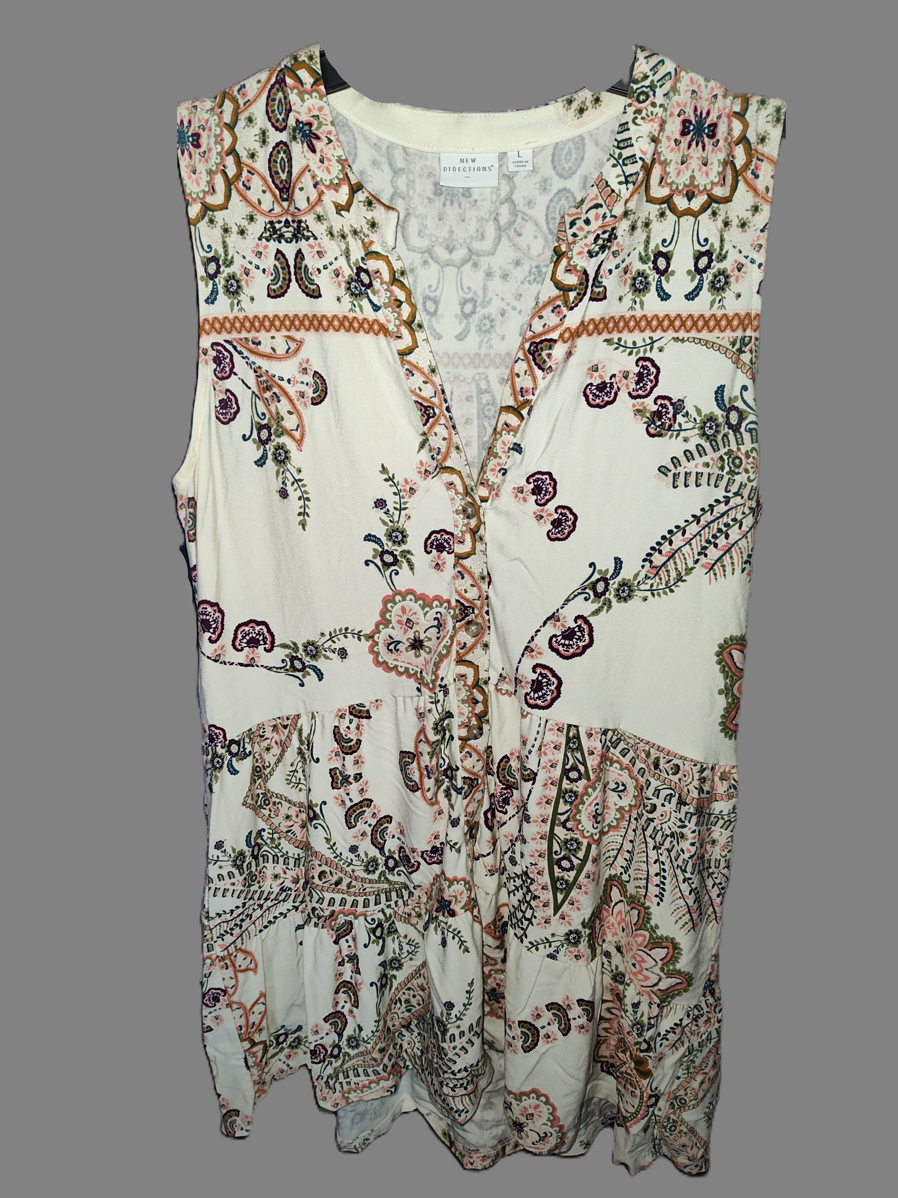 New Directions V-neck Button Blouse - size L