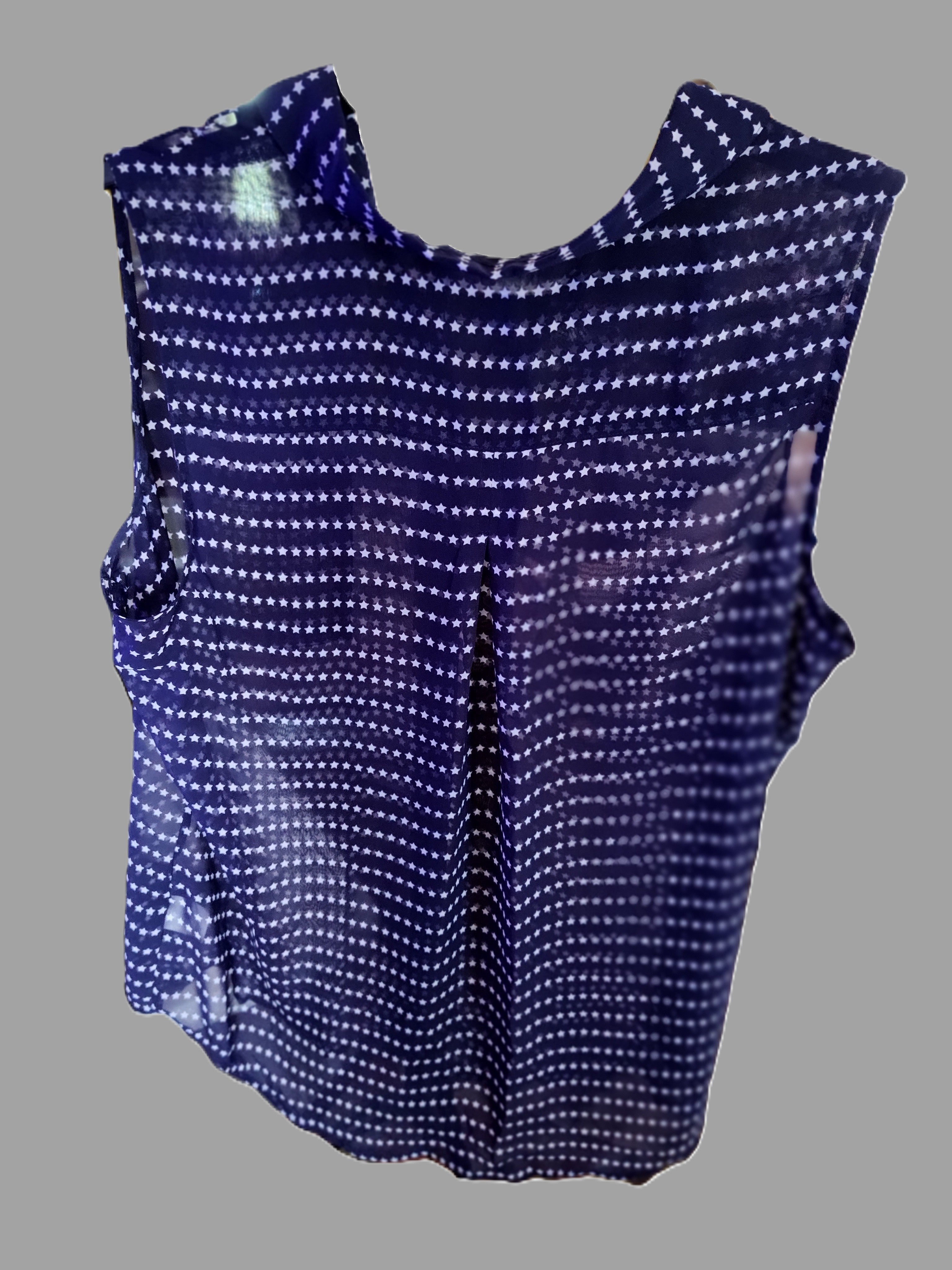 Liz Claiborne Navy Sleeveless Button Front Top - size XL