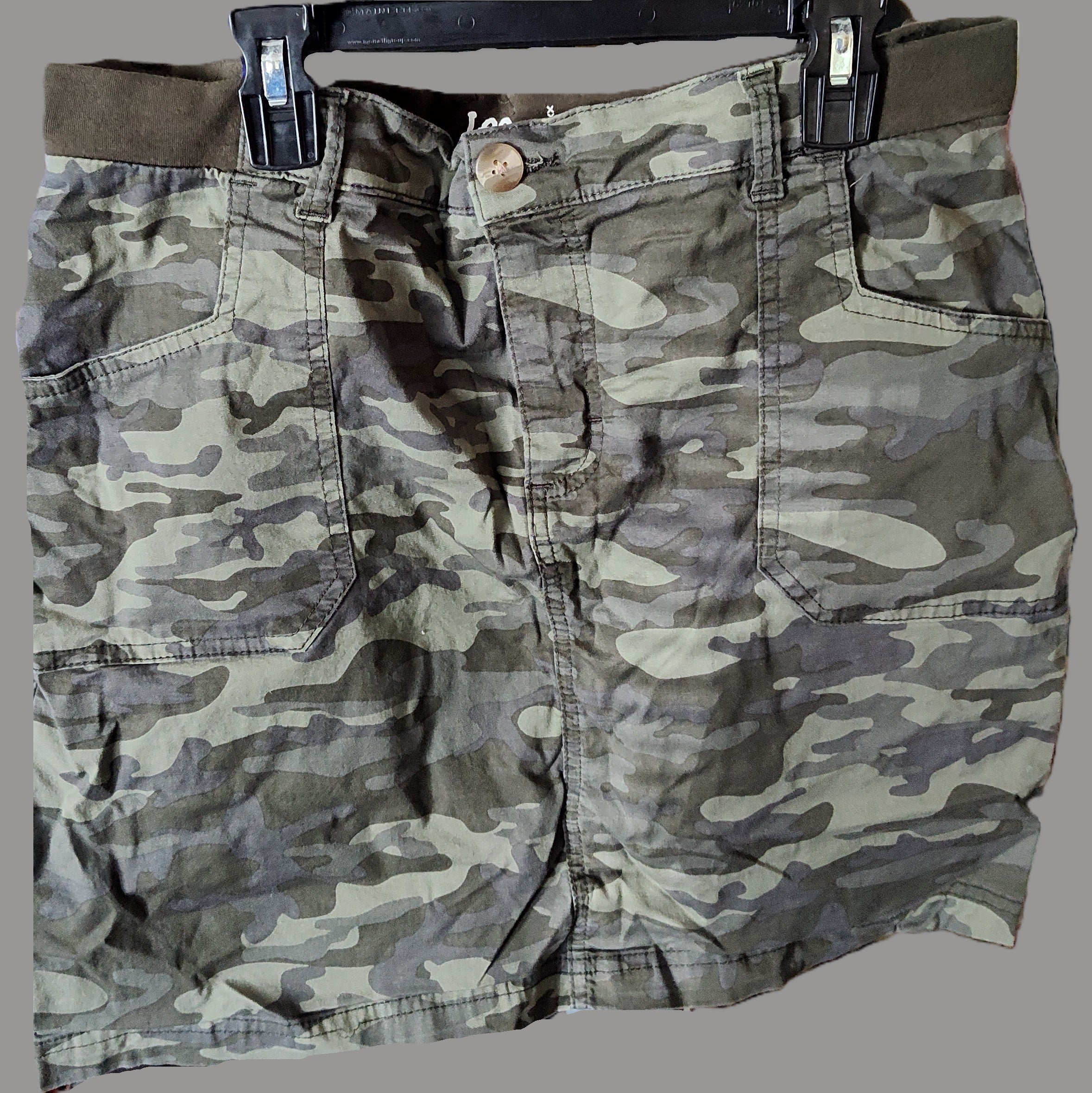 Lee Riders Camo Denim Midrise Mini Skirt - size 12 (Medium)