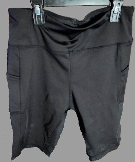 Ebb & Flow Women's Black Biker's Shorts with Pockets - size XL