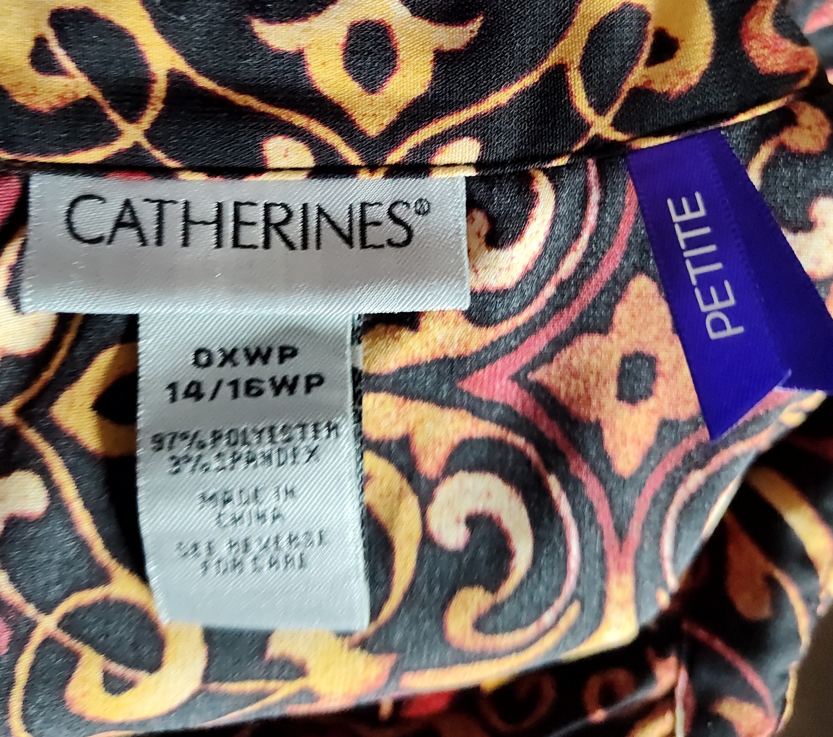 Camisa marrón de manga 3/4 con botones delanteros de Catherine (14-16WP)