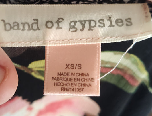 Band of Gypsies Black Floral Kimono - size XS/S