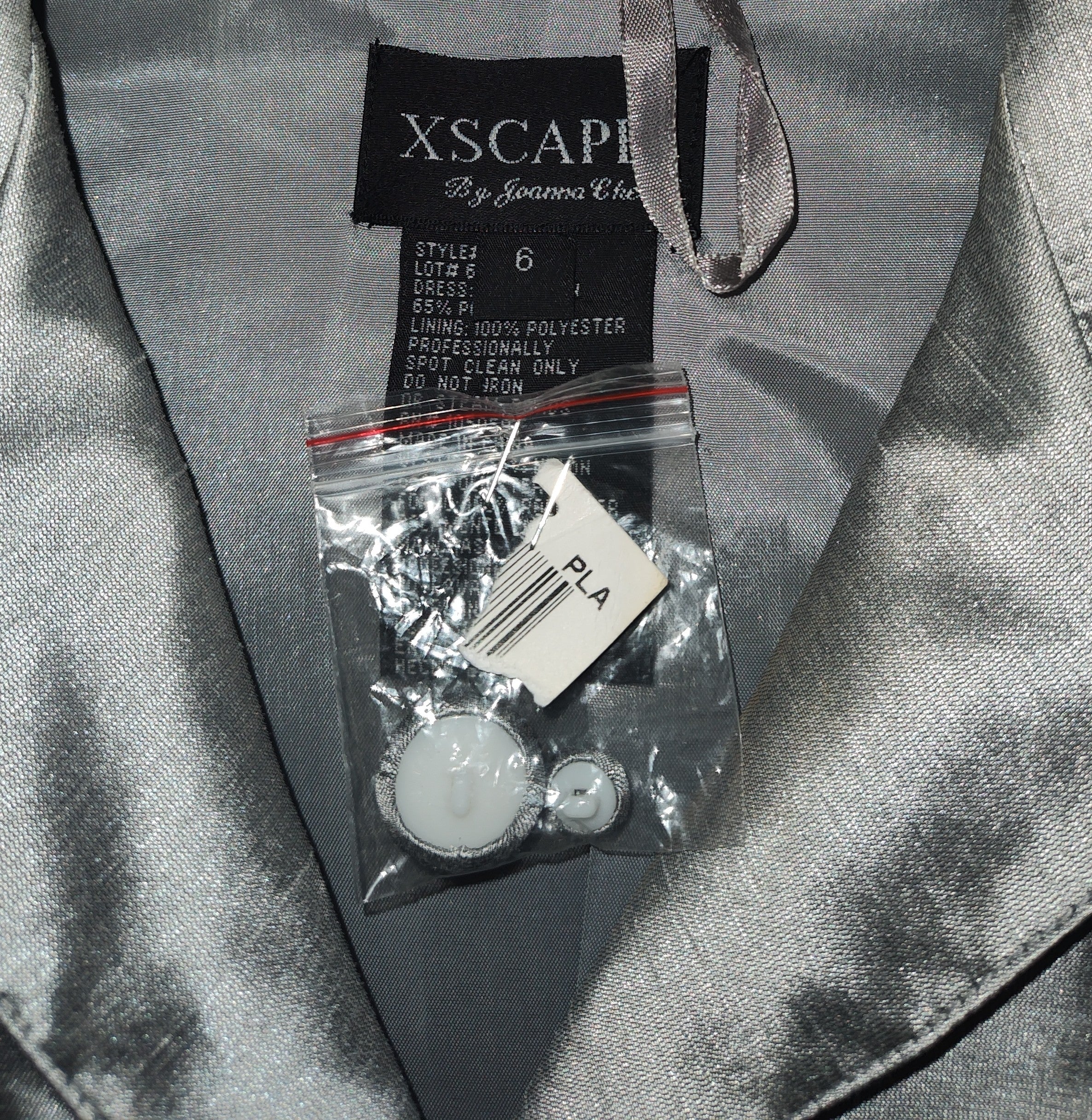 Xscape by Joanna Chen Silver Foil Short Dress - size 6