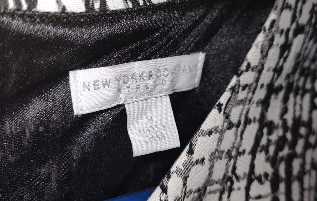 New York & Company Stretch Grey Sleeveless Short Dress with Black Lace and Frayed Edge Trim - size M