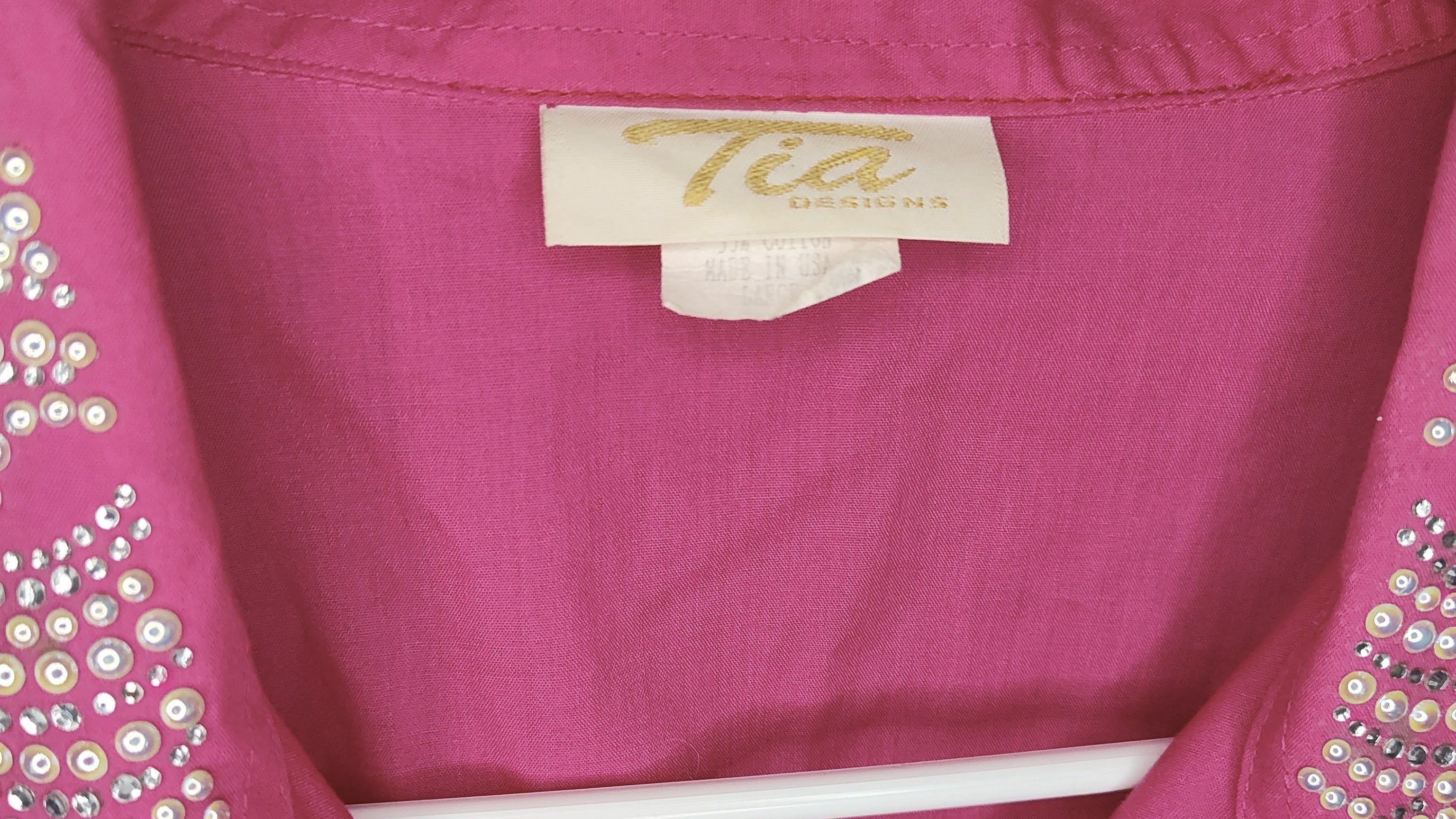 Tia Design Hot Pink Button Front Shirt with 3/4 Sleeves - size L