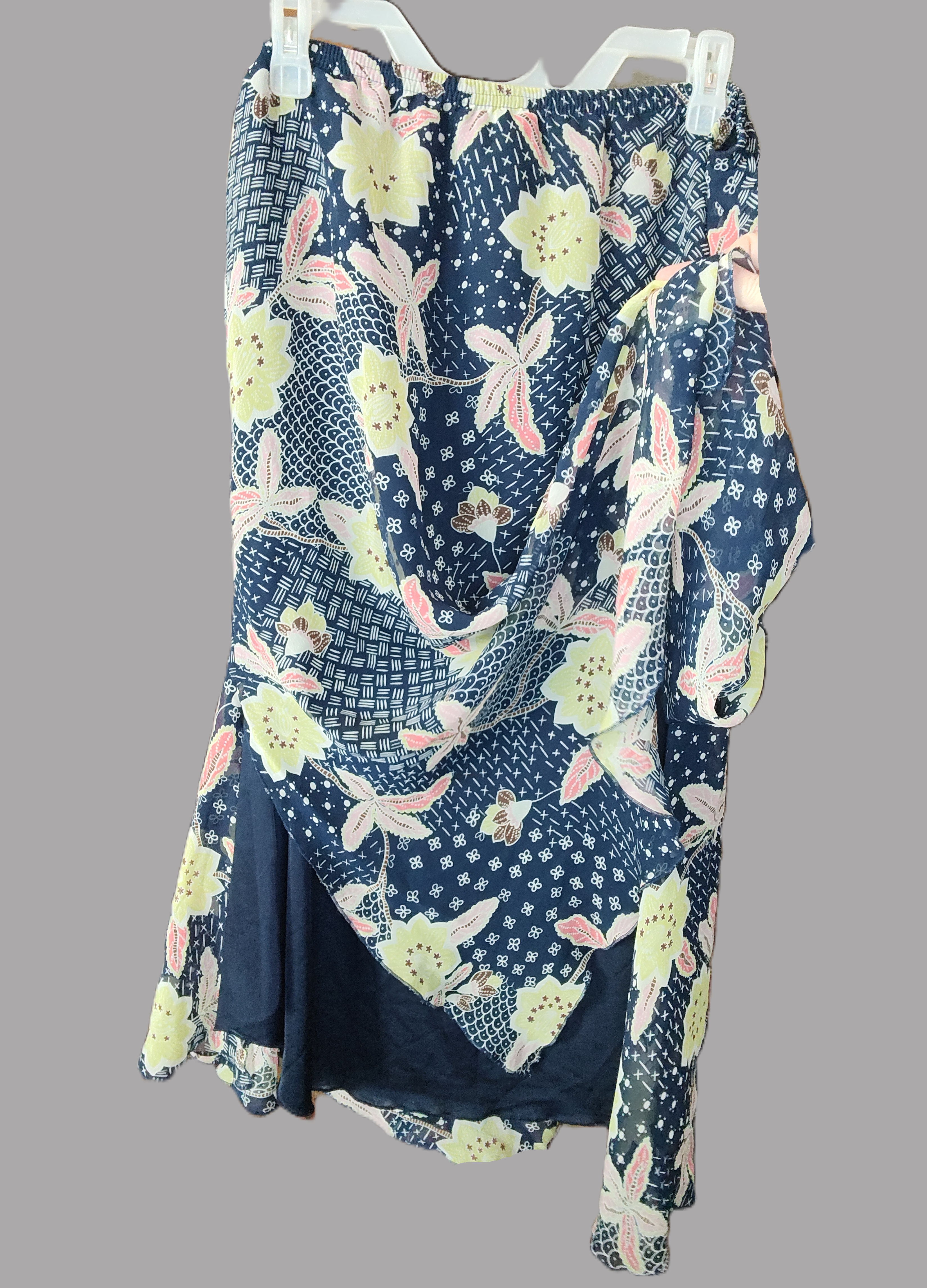 Sag Harbor Navy Blue Floral Maxi Skirt with Lining - size 16