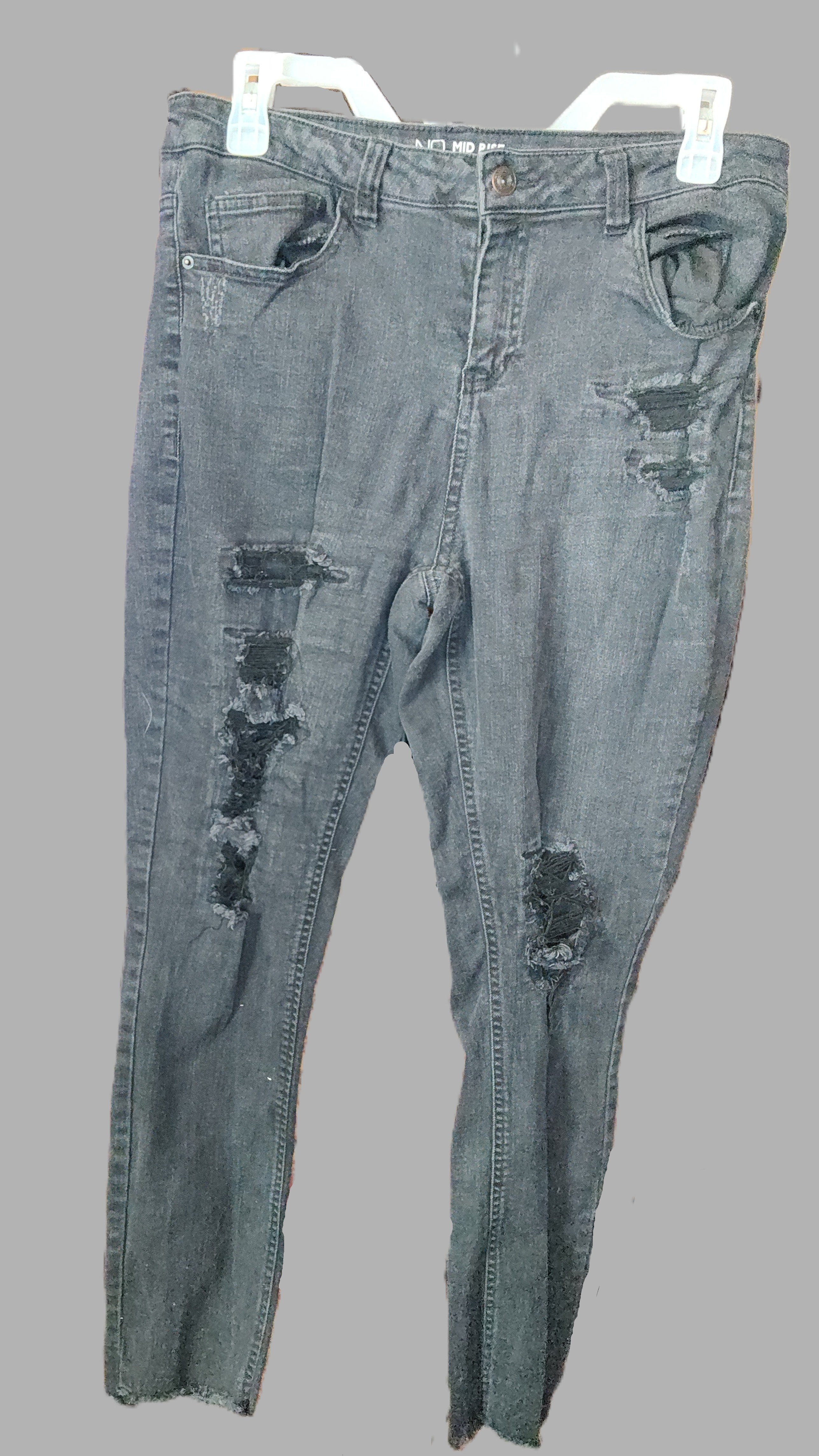 No Boundaries Denim Black Mid-rise Skinny Jeans - size 13