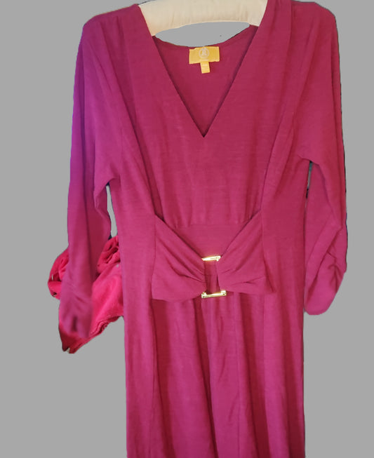 LL Liz Lange Maroon Maxi Sweater Dress with Front Buckle - size PM
