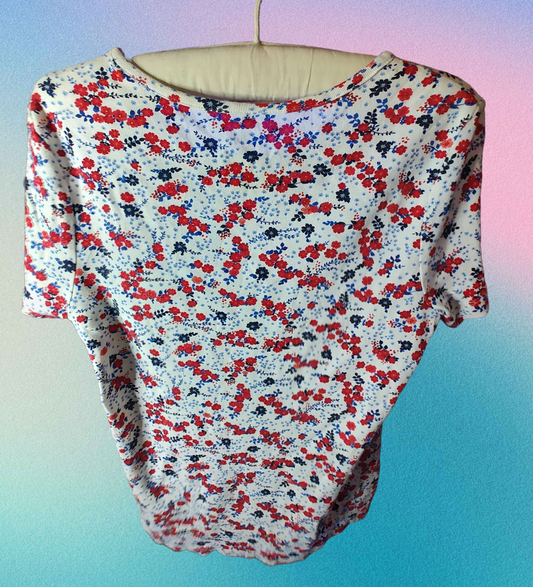 Time & Tru Red White & Blue Floral Blouse - size L (12/14)