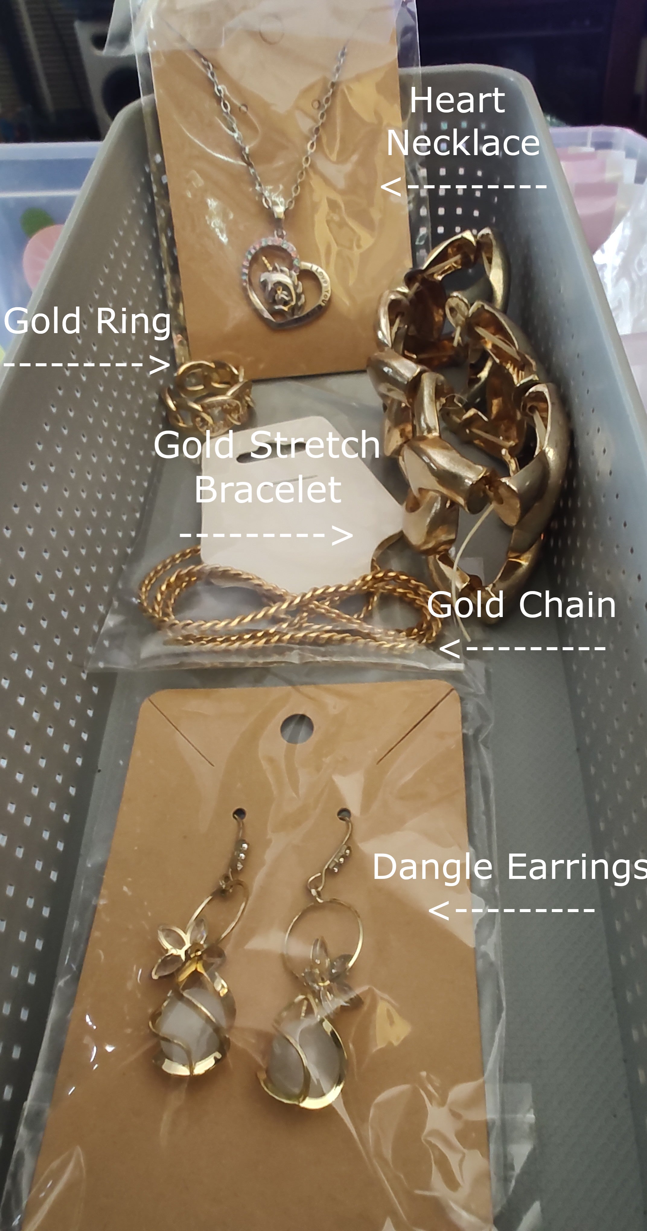 Lot of 5 Gold Plated Costume Jewelry Pieces