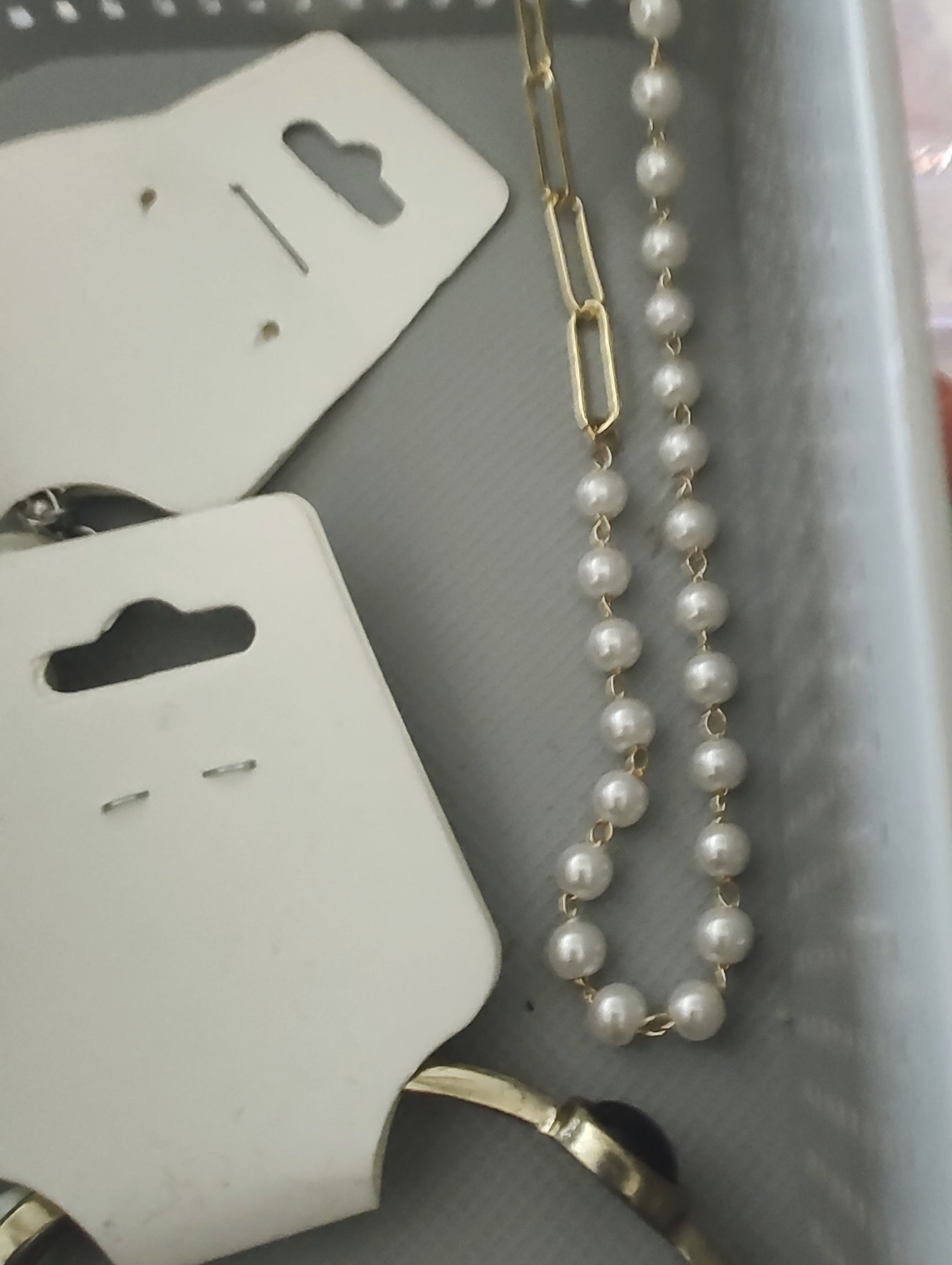 Bundle of 4 Fashion Jewelry Pieces
