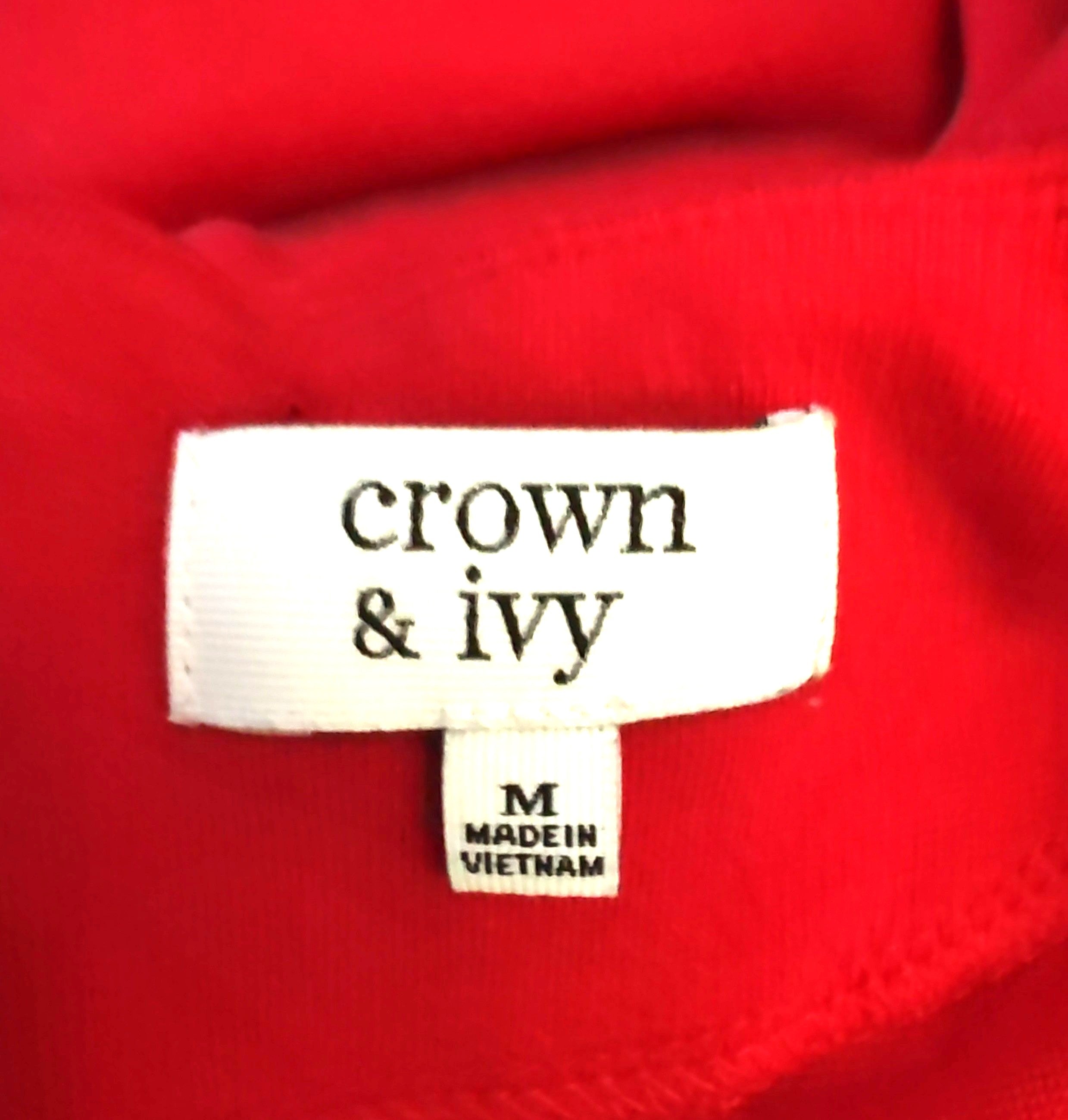 Crown & Ivy 3/4 Sleeve Red Top with Back Zipper - size M