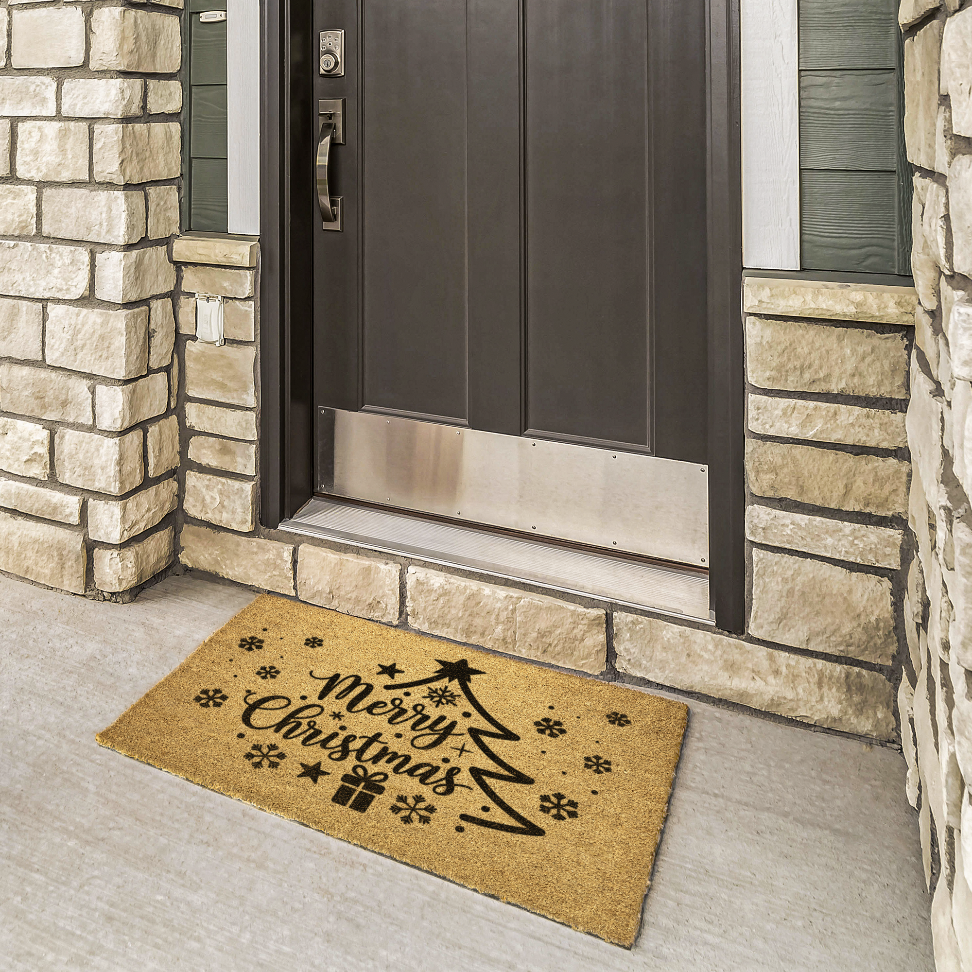 Merry_Christmas_Tree_Outdoor_Bristle_Doo_Outdoor_Mat_Lifestyle_02_Mockup.png_16044113